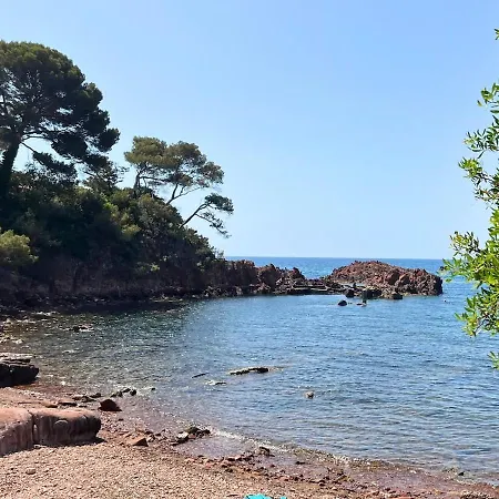 Apartamento Duplex 6 Personnes à 2 Min De La Avec Parking Saint-Raphaël